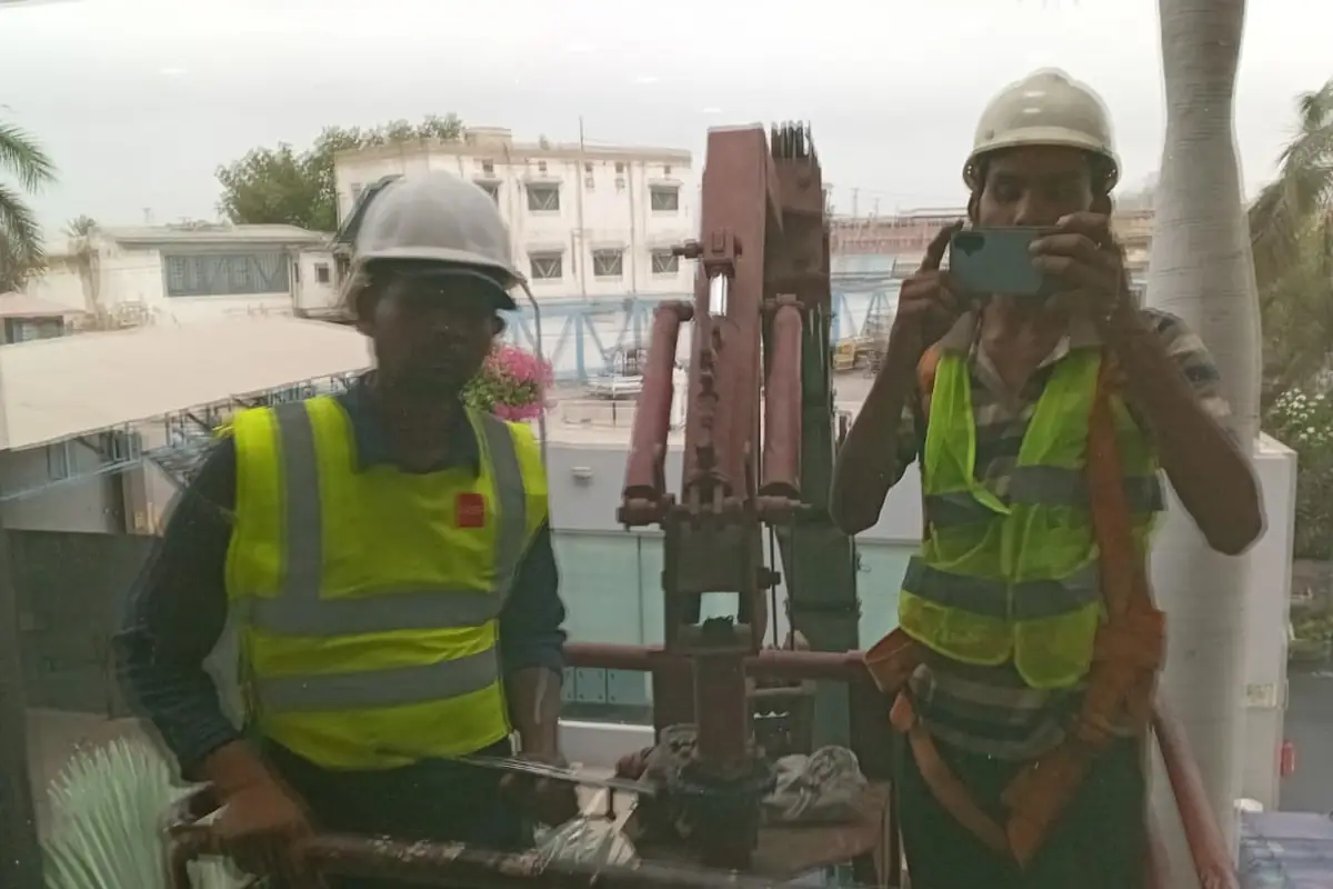 Building glass facade after cleaning by a Pest Orbit work-at-height team